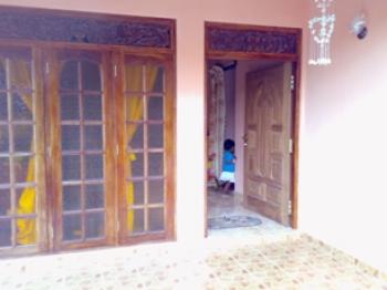 Photo of Built House For Sale At Padukka, Sihilelpura in Danweem.com
