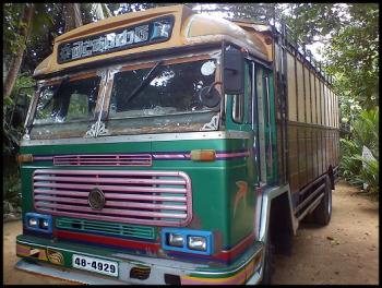 Photo of Lorries & Isuzu Lorries For Hire ( Closed Body ) in Danweem.com