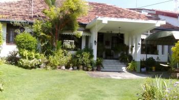 Photo of Bed Roomhouse For Sale Mount Lavinia With 18 Perches in Danweem.com
